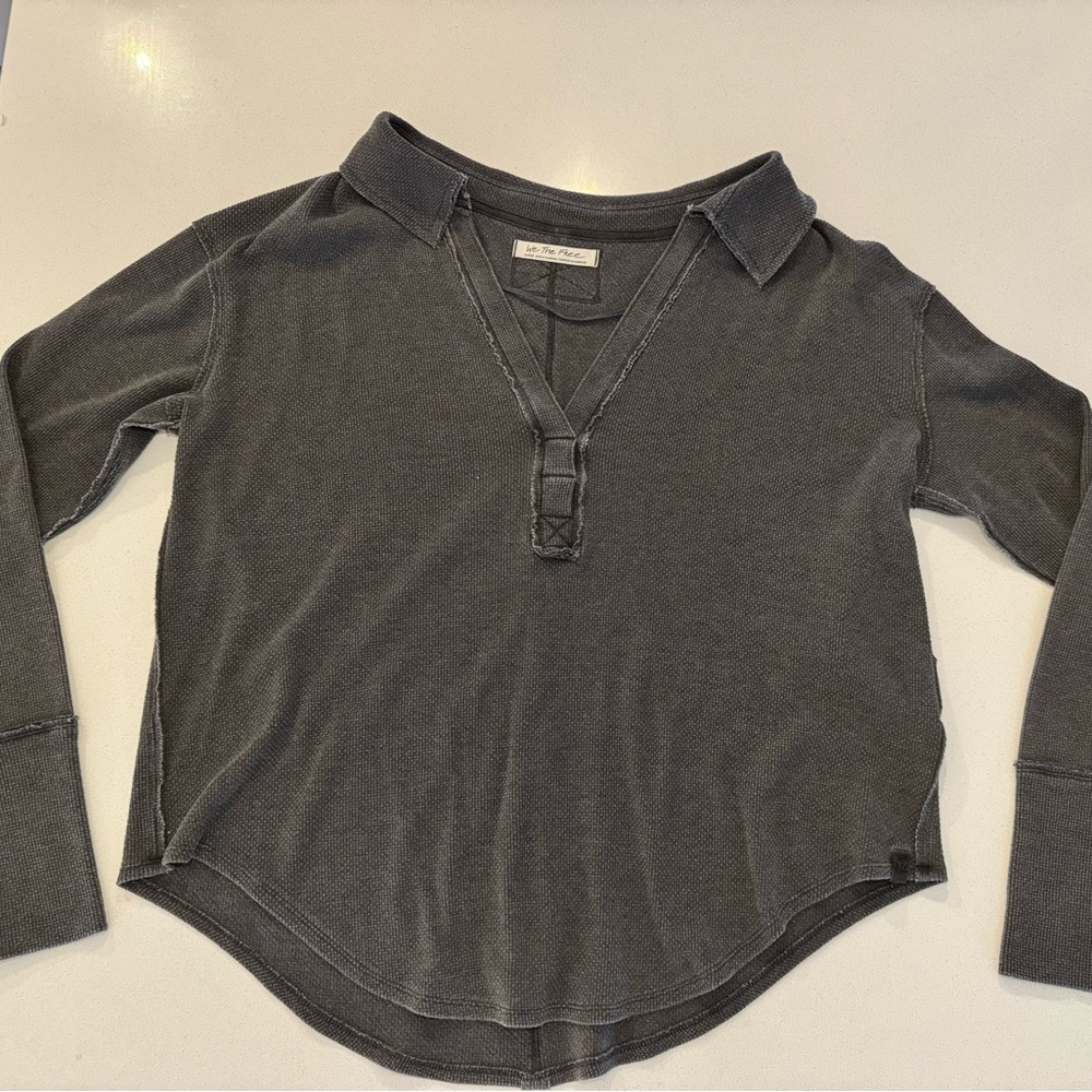 We The Free long sleeve charcoal top size Large